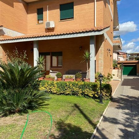 Villa Alma Fiumicino Eksteriør billede